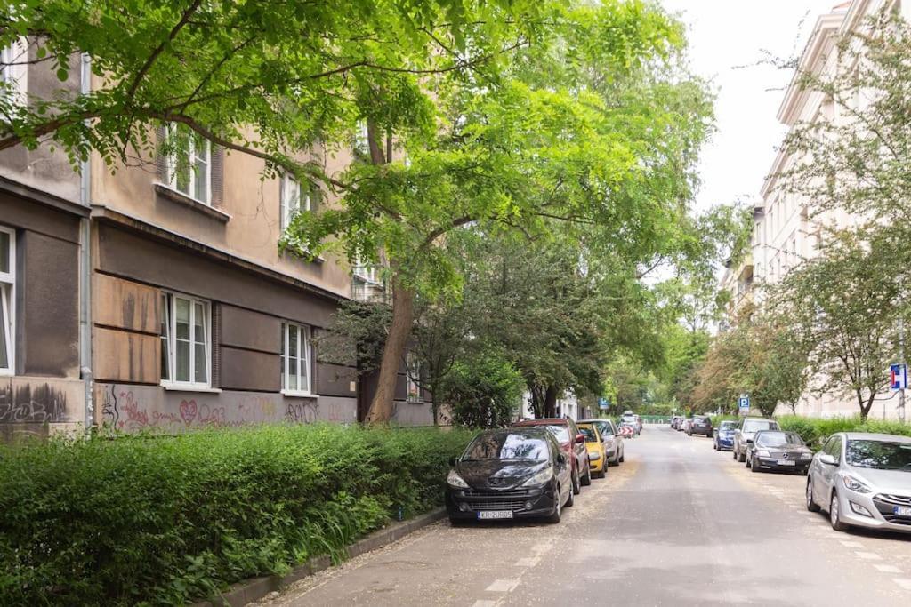 Apartament B *