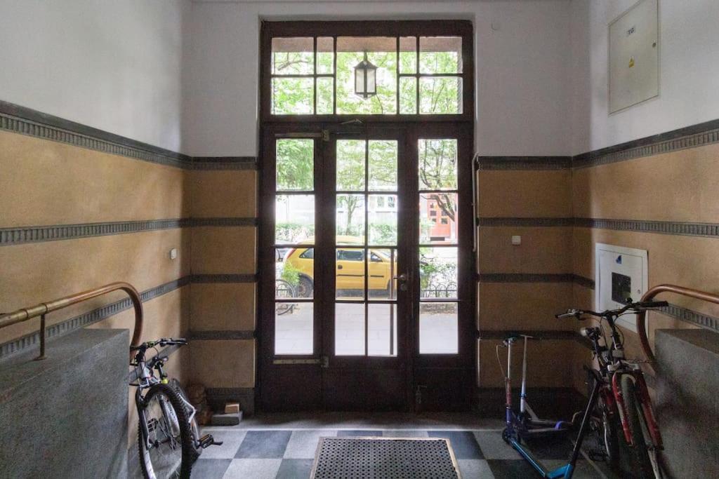 B Apartament